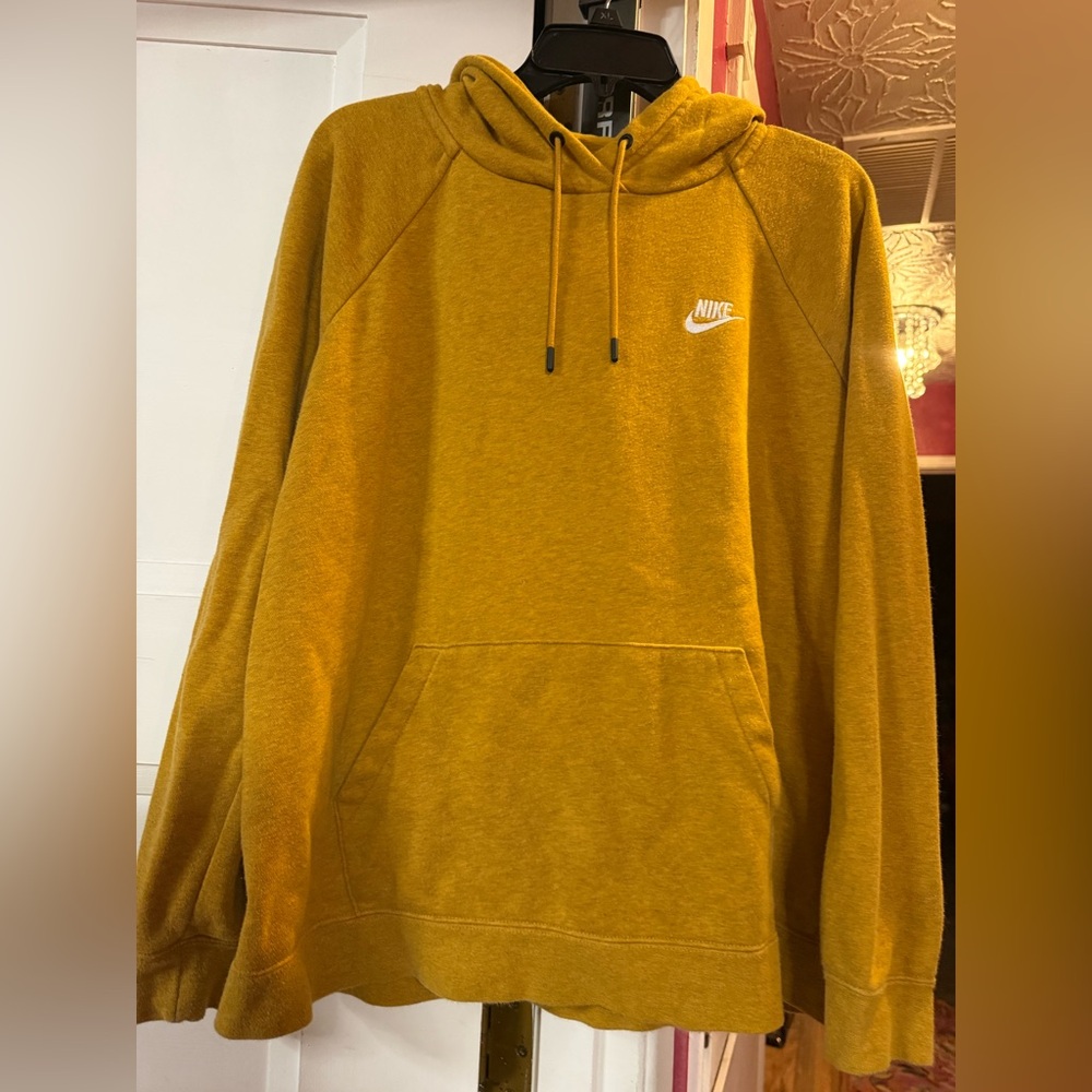 Nike Women’s Mustard Hoodie - Picture 4 of 7